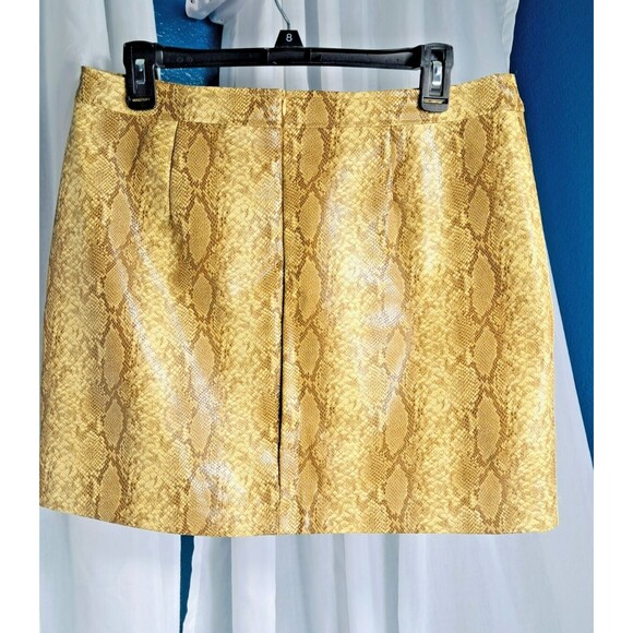Honey Punch Gold Snake Print Faux Leather Zip Mini Skirt Womens Large - Picture 3 of 9
